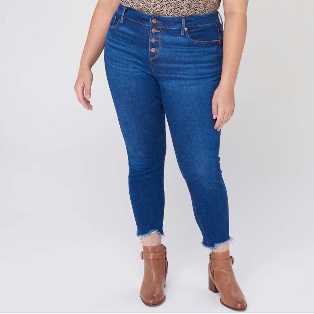 LOFT Petite Button Front Chewed Hem High Rise